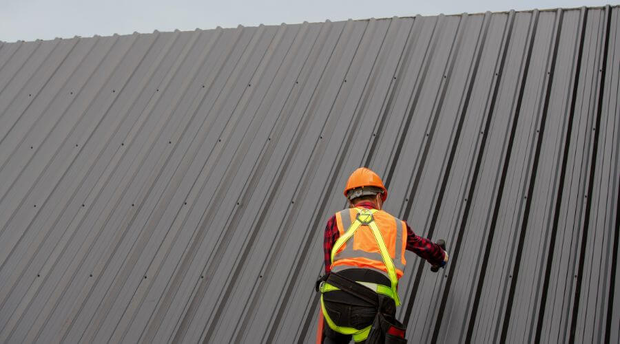Professional gutter cleaning in Esperance, NY